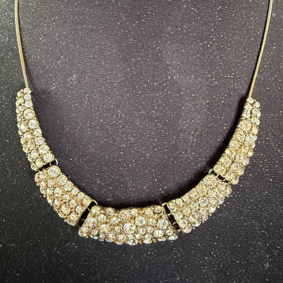Vintage Elegant Gold tone Crystal Necklace - Picture 5 of 6